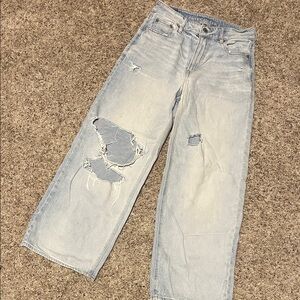 American Eagle Blue Distressed super High Rise baggy wide leg ankle jeans size 0